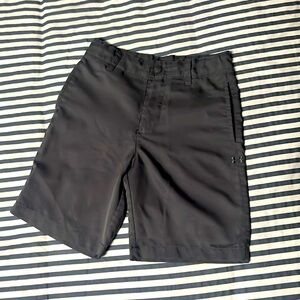EUC gray UA golf shorts